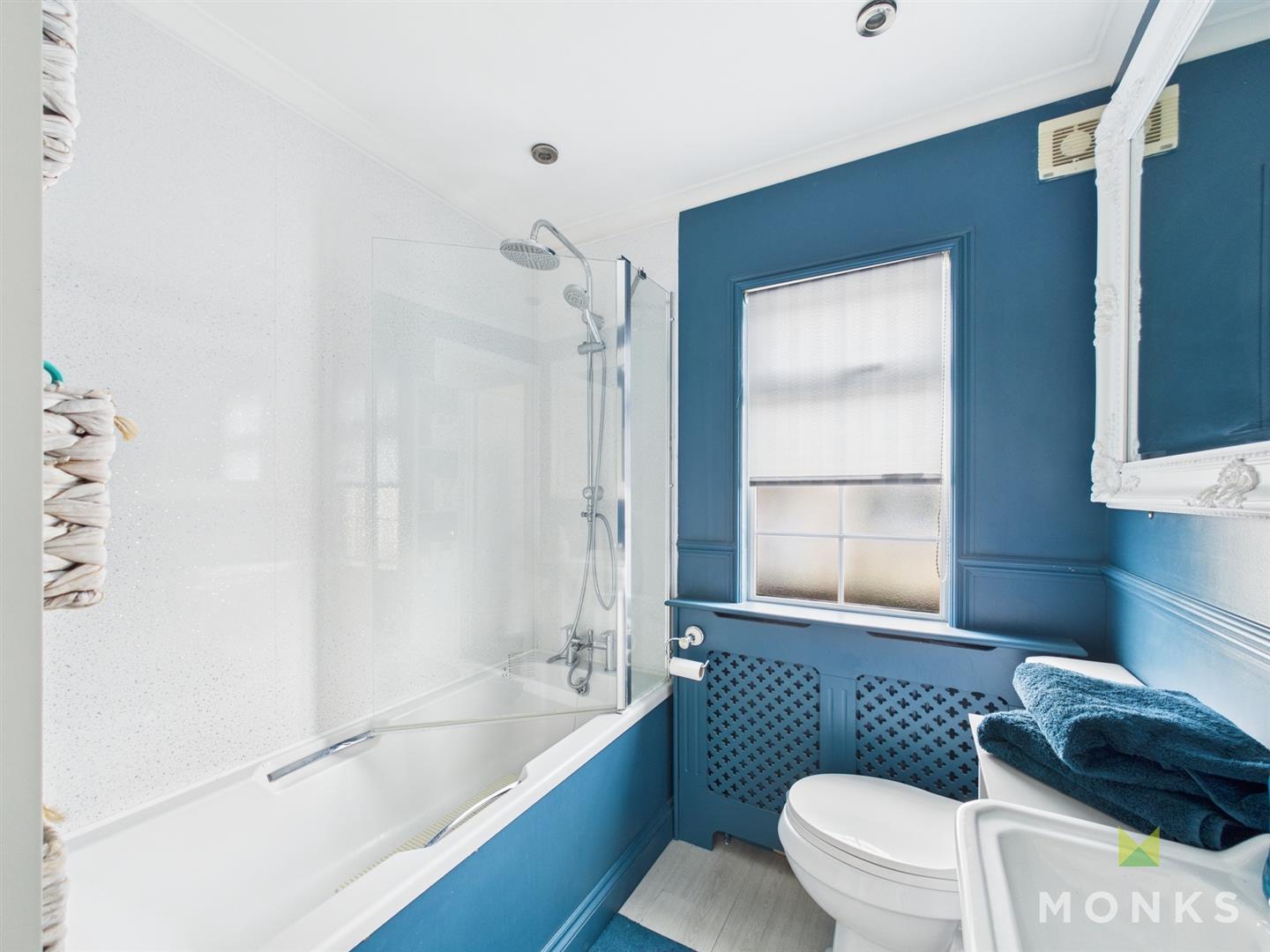 8 Brookside , Kinnerley, SY10 8EL For Sale